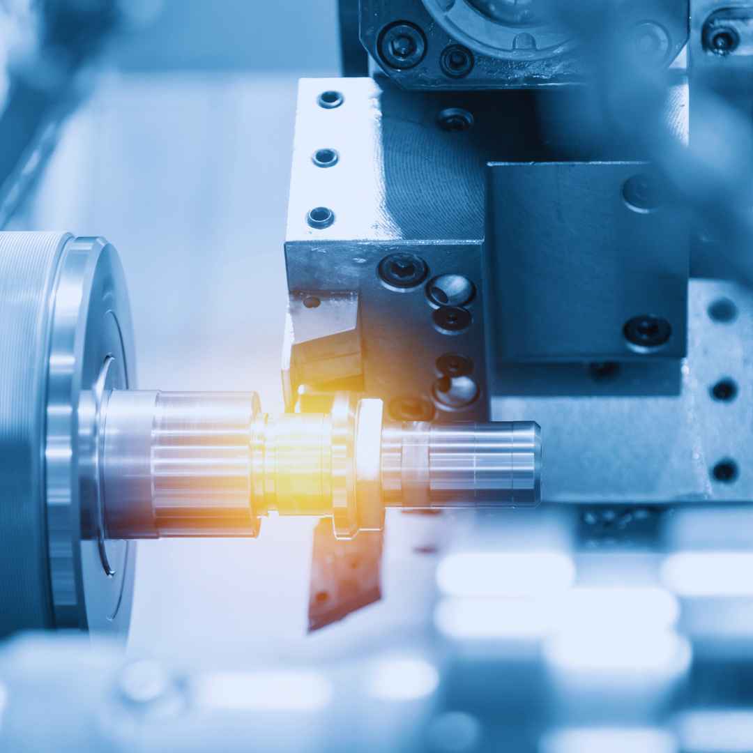 עיבוד שבבי מול הדפסה תלת־ממדית – מה עדיף לעסק שלך?